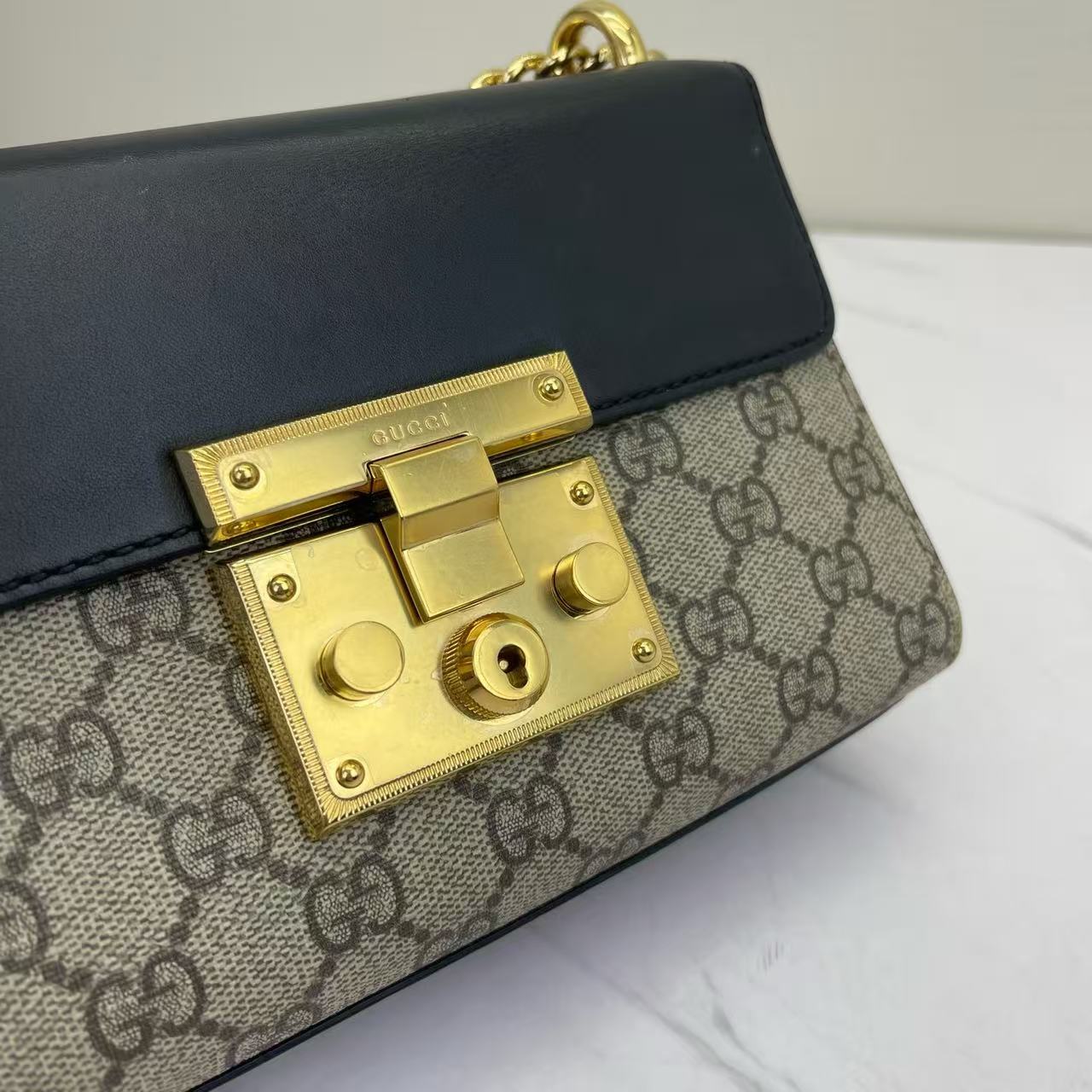 Gucci - Padlock Chain Bag - GG Supreme canvas with leather trim - Black - (small)