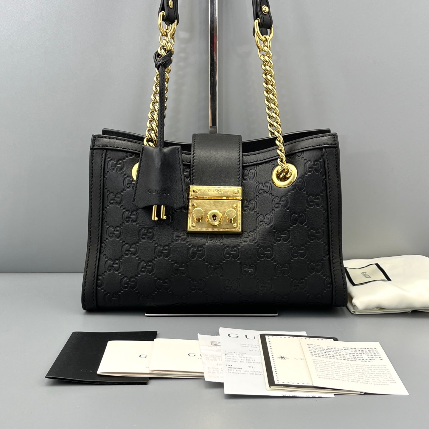 Gucci - Padlock Chain Shoulder Bag - Leather - Black