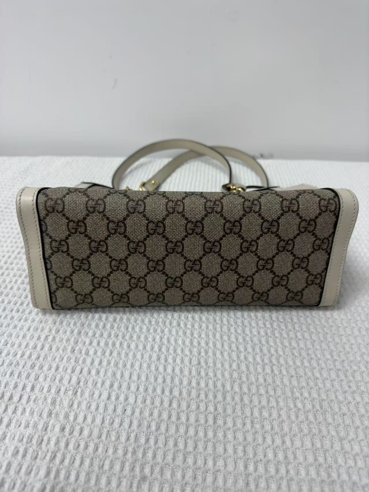 Gucci - Padlock - GG Supreme canvas and Leather - White - (Small)
