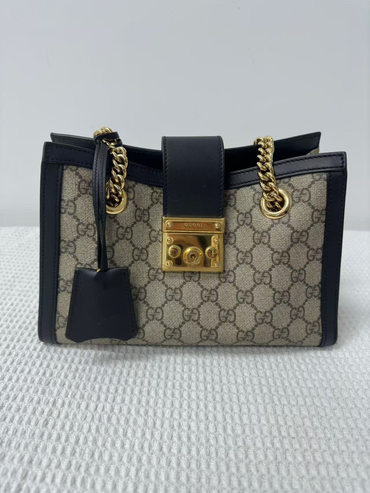 Gucci - Padlock - GG Supreme canvas with leather trim - Beige and black - (small)