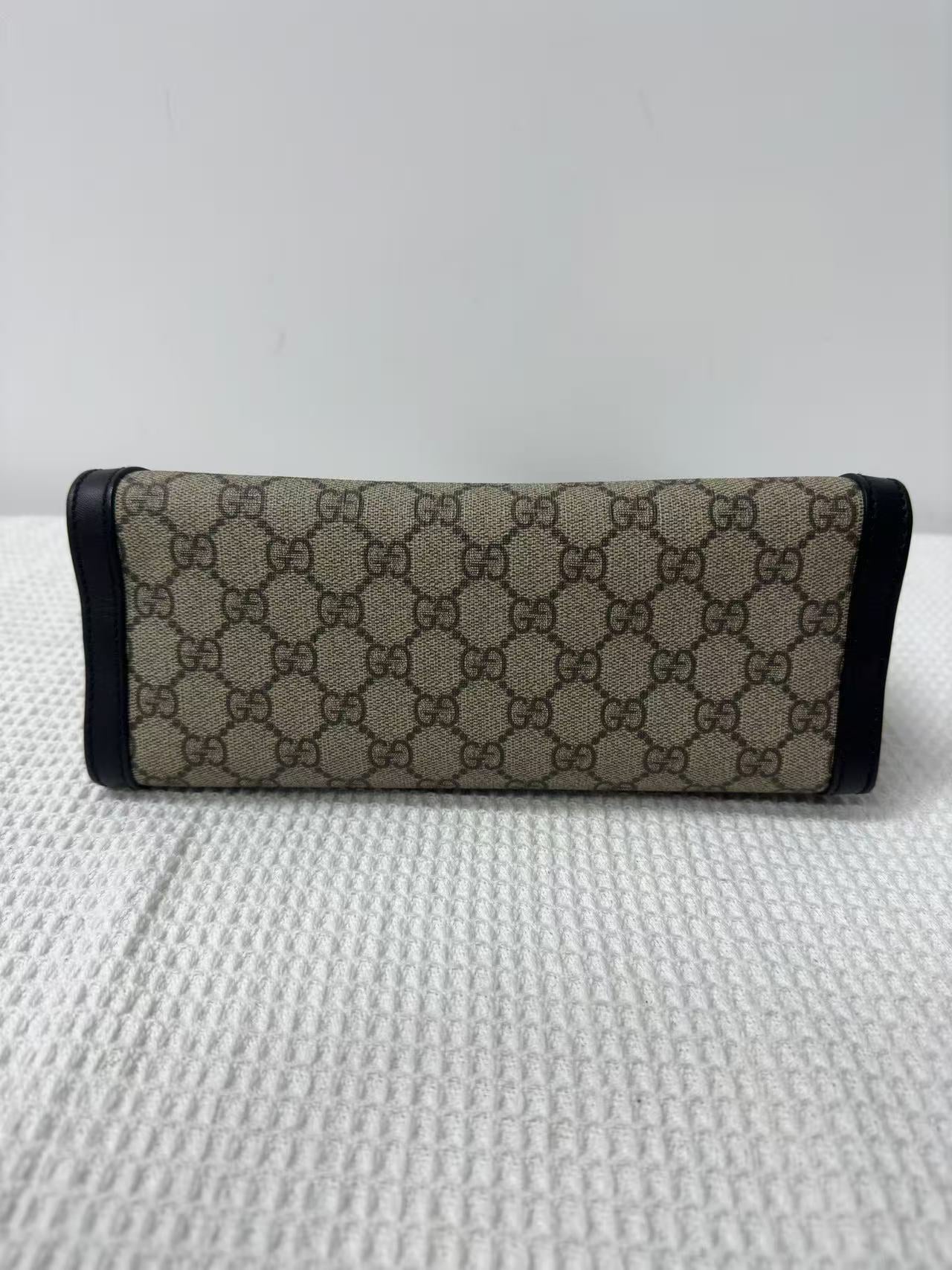 Gucci - Padlock - GG Supreme canvas with leather trim - Beige and black - (small)