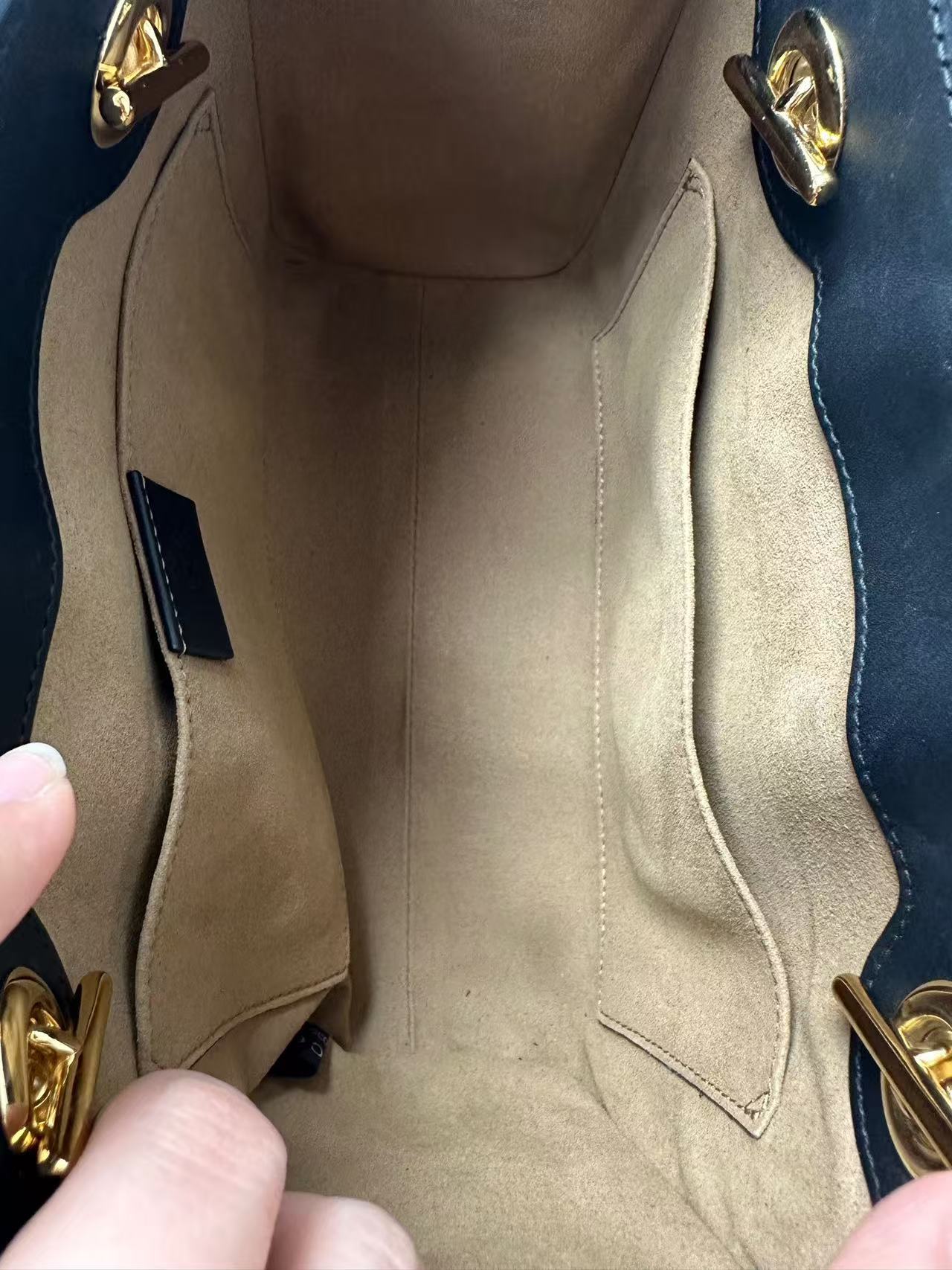 Gucci - Padlock - GG Supreme canvas with leather trim - Beige and black - (small)