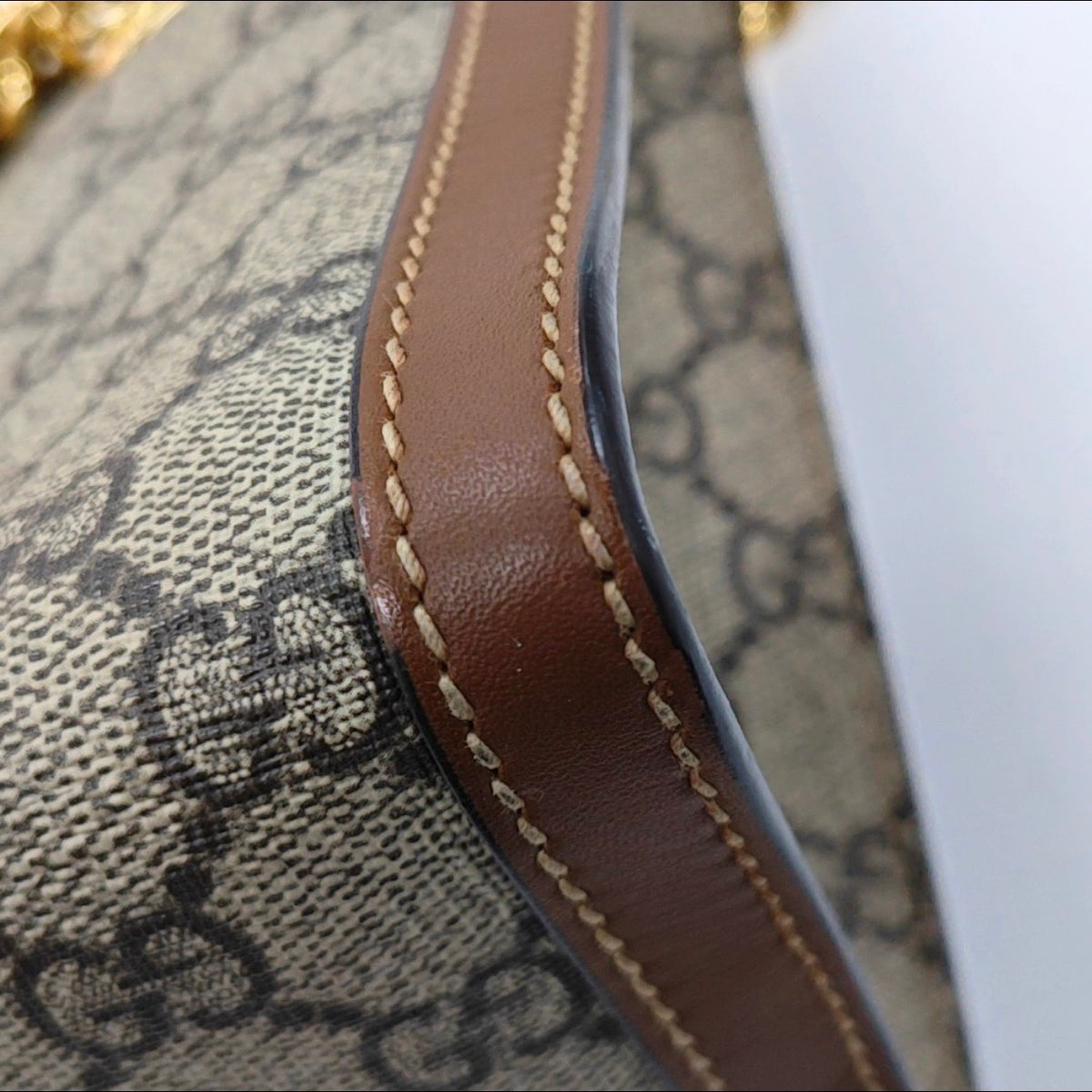 Gucci - Padlock Shoulder Bag - Synthetic - Beige - (small)