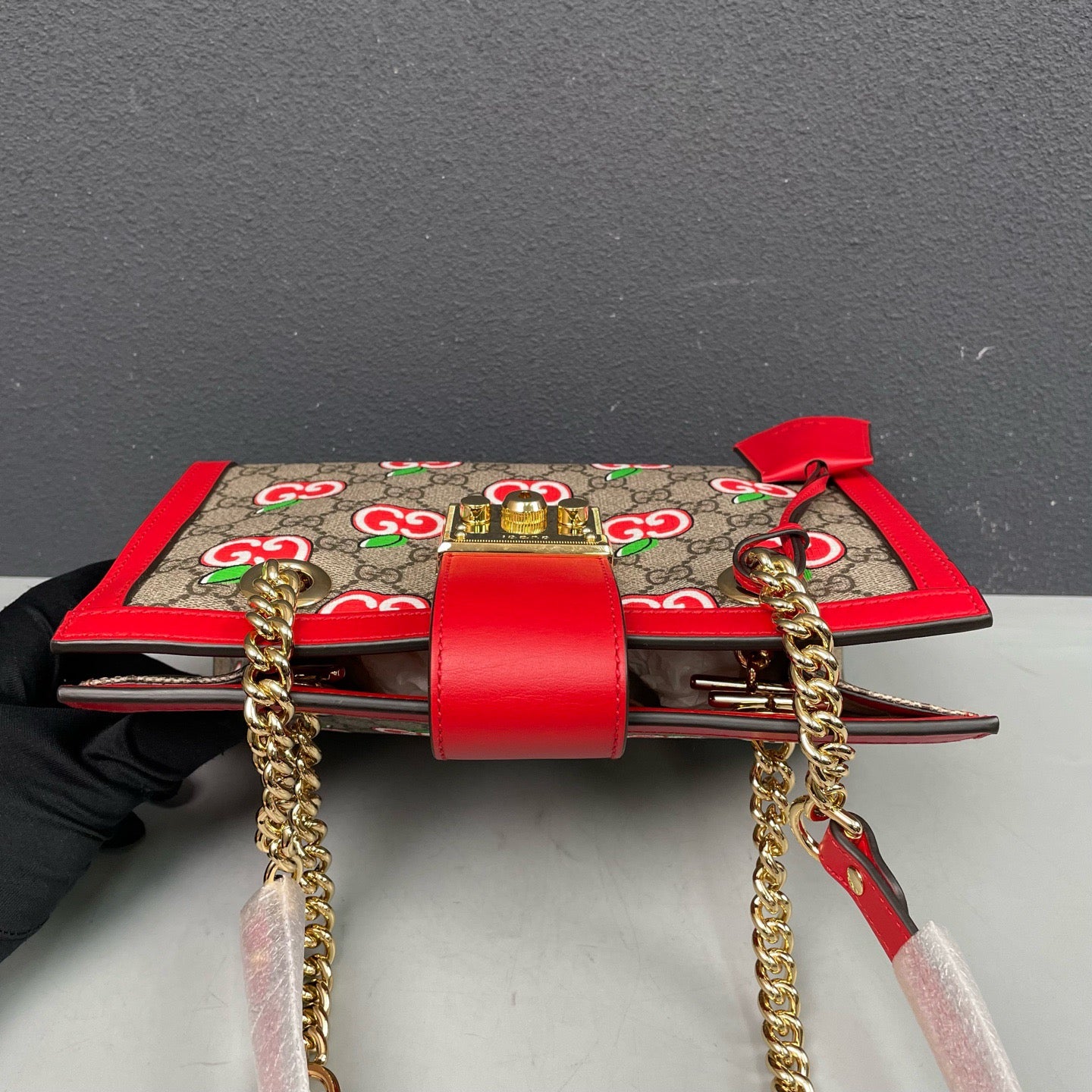 Gucci - Padlock Small Apple Print Tote Bag - GG Supreme canvas with leather trim - Multicolour - (Small)