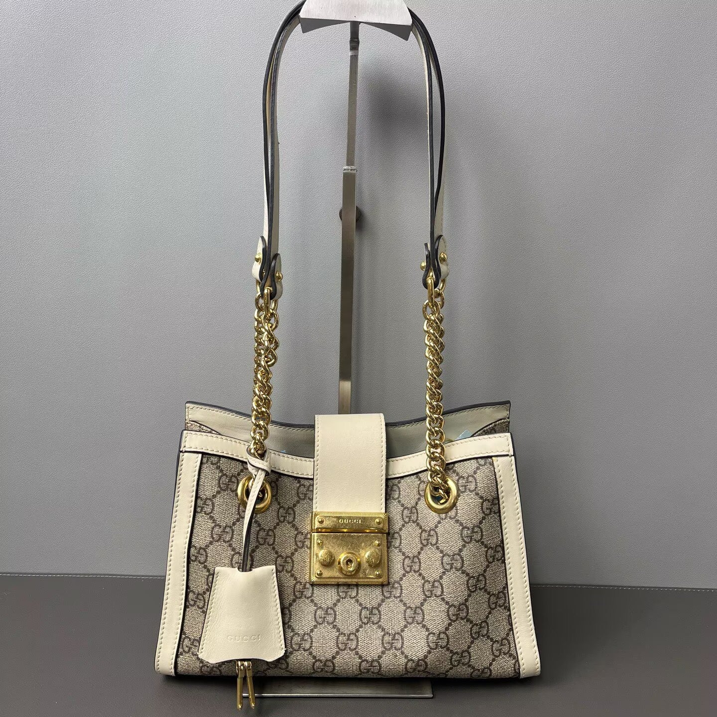 Gucci - Padlock Small - GG Supreme coated canvas with leather trim - Beige and White - (small)