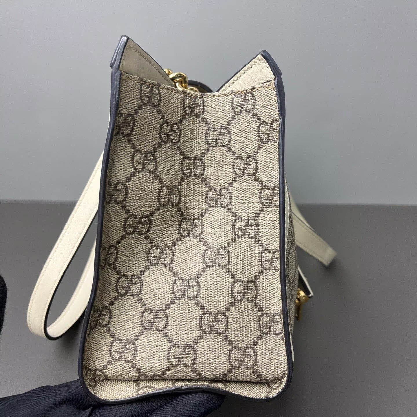 Gucci - Padlock Small - GG Supreme coated canvas with leather trim - Beige and White - (small)
