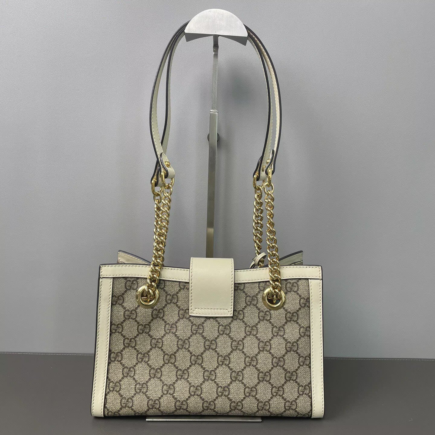 Gucci - Padlock Small Shoulder Bag - GG Supreme canvas with leather trim - Beige and White - (Small)