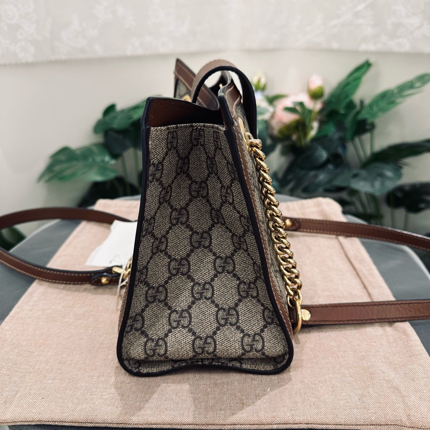 Gucci - Padlock Small Shoulder Bag - GG Supreme canvas with leather trim - Caramel - (small)