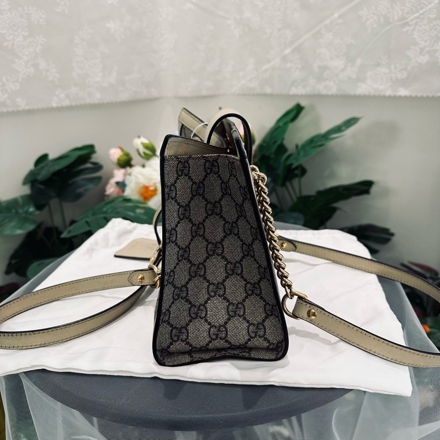 Gucci - Padlock Small Shoulder Bag - GG Supreme coated canvas with leather trim - Beige - (small)