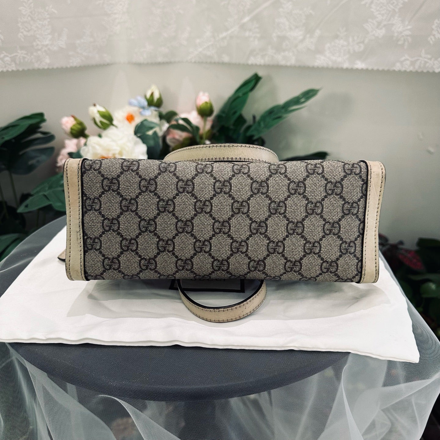 Gucci - Padlock Small Shoulder Bag - GG Supreme coated canvas with leather trim - Beige - (small)