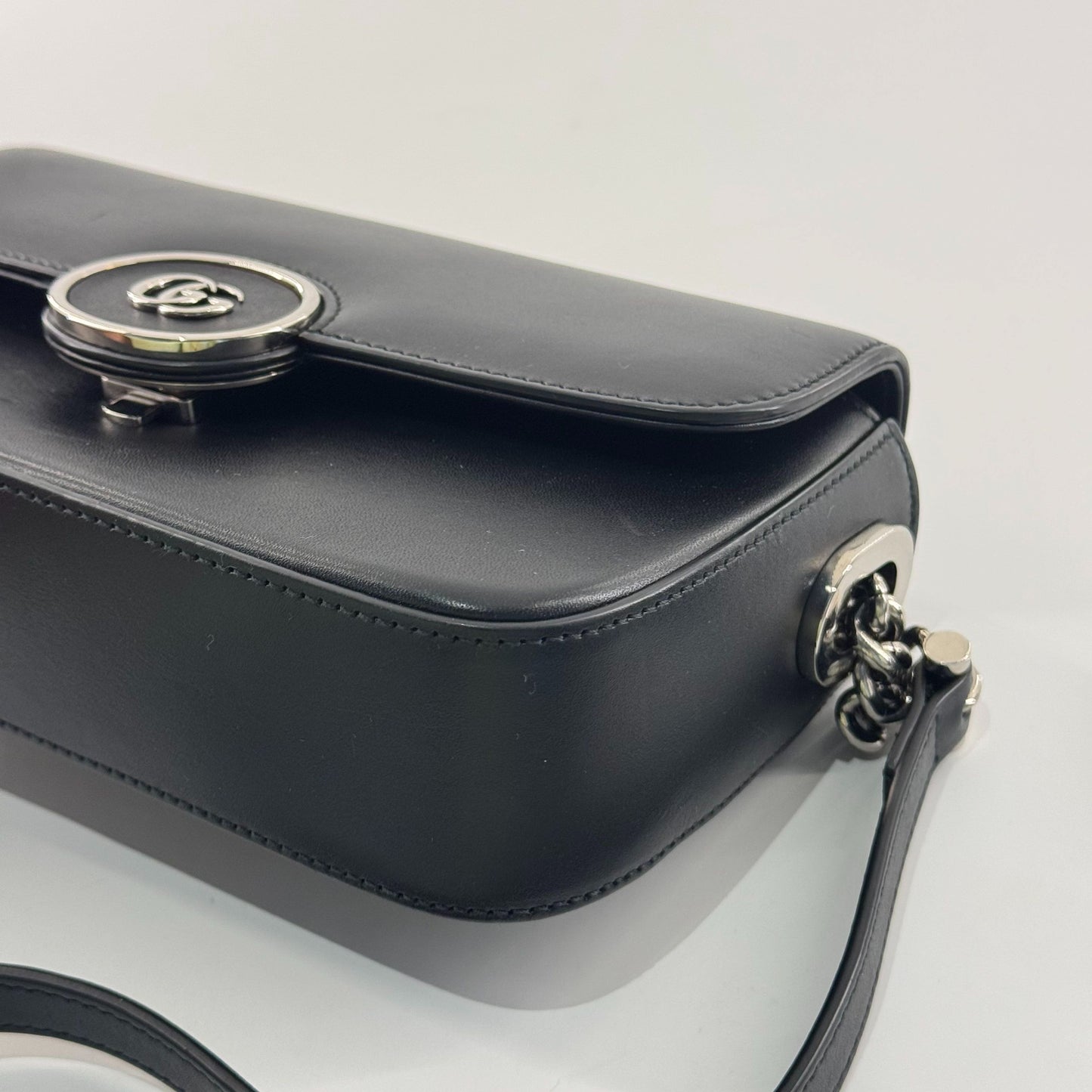 Gucci - Petite Top Handle Crossbody Bag - Leather - Black - (Small)