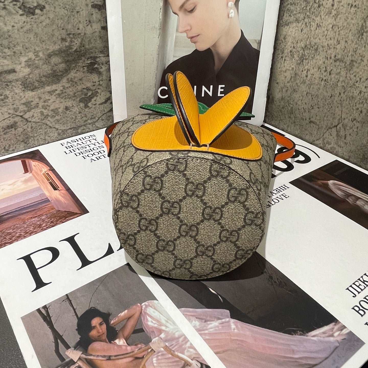 Gucci - Pineapple Mini Bucket Bag - GG Supreme canvas with leather trim and accents - Multicolour (Beige, Brown, Yellow, Green, Orange) - (mini)