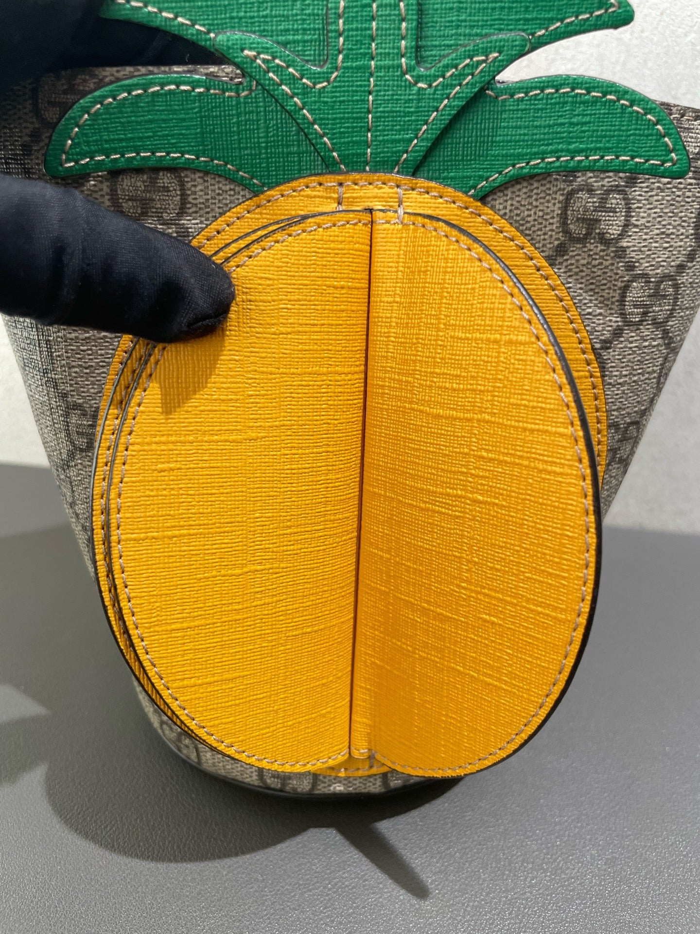 Gucci - Pineapple Mini Bucket Bag - GG Supreme canvas with leather trim and accents - Multicolour (Beige, Brown, Yellow, Green, Orange) - (mini)