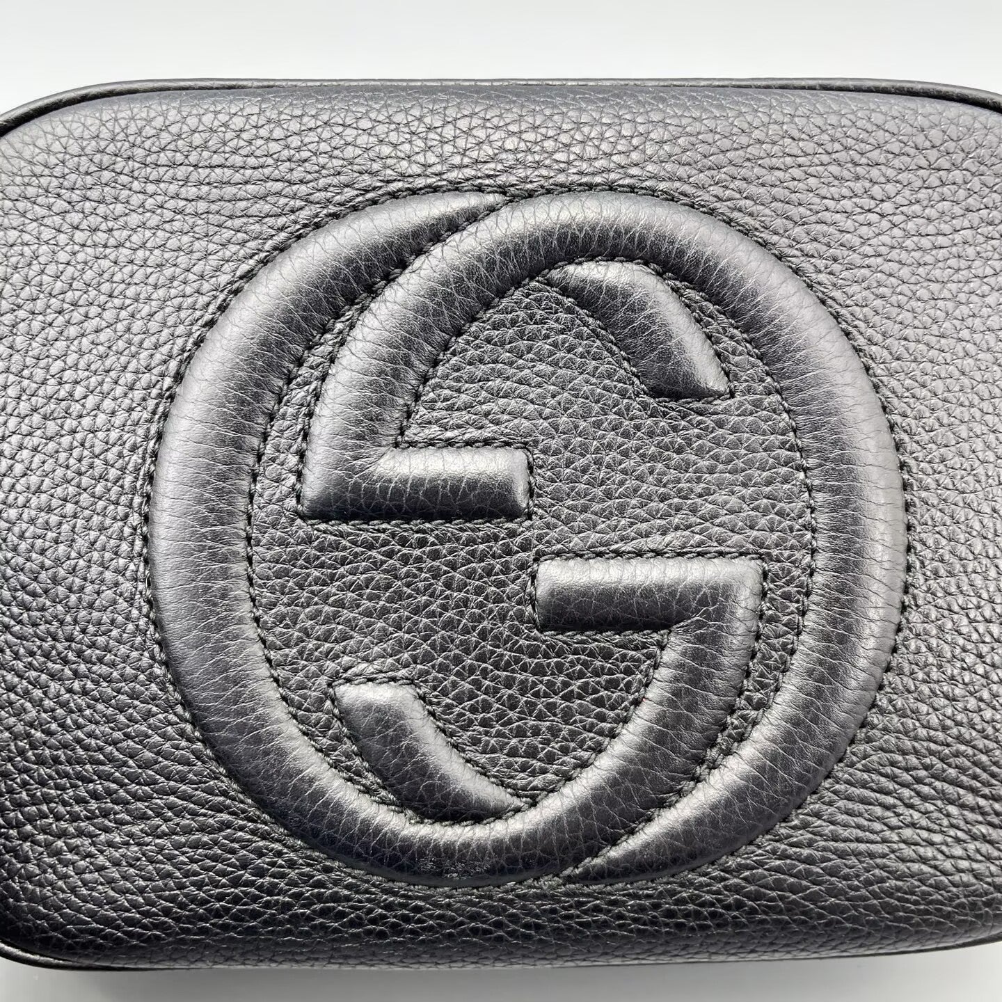 Gucci - Soho Tassel Camera Bag - Pebbled leather - Black - (Small)