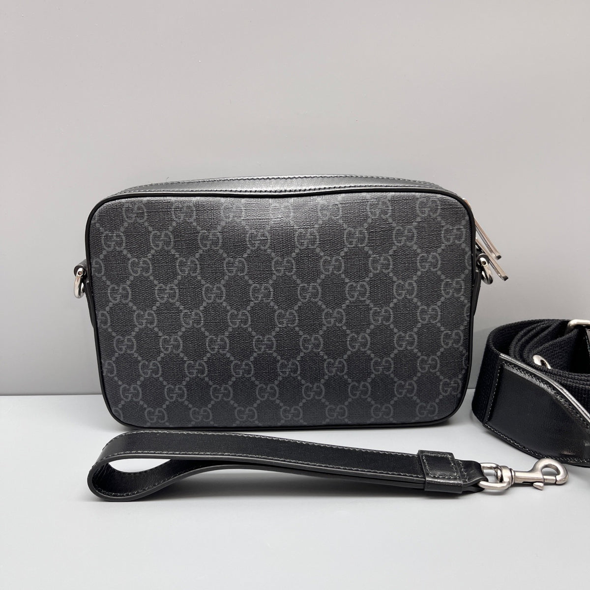 Gucci - Supreme Camera Bag - Synthetic - Black