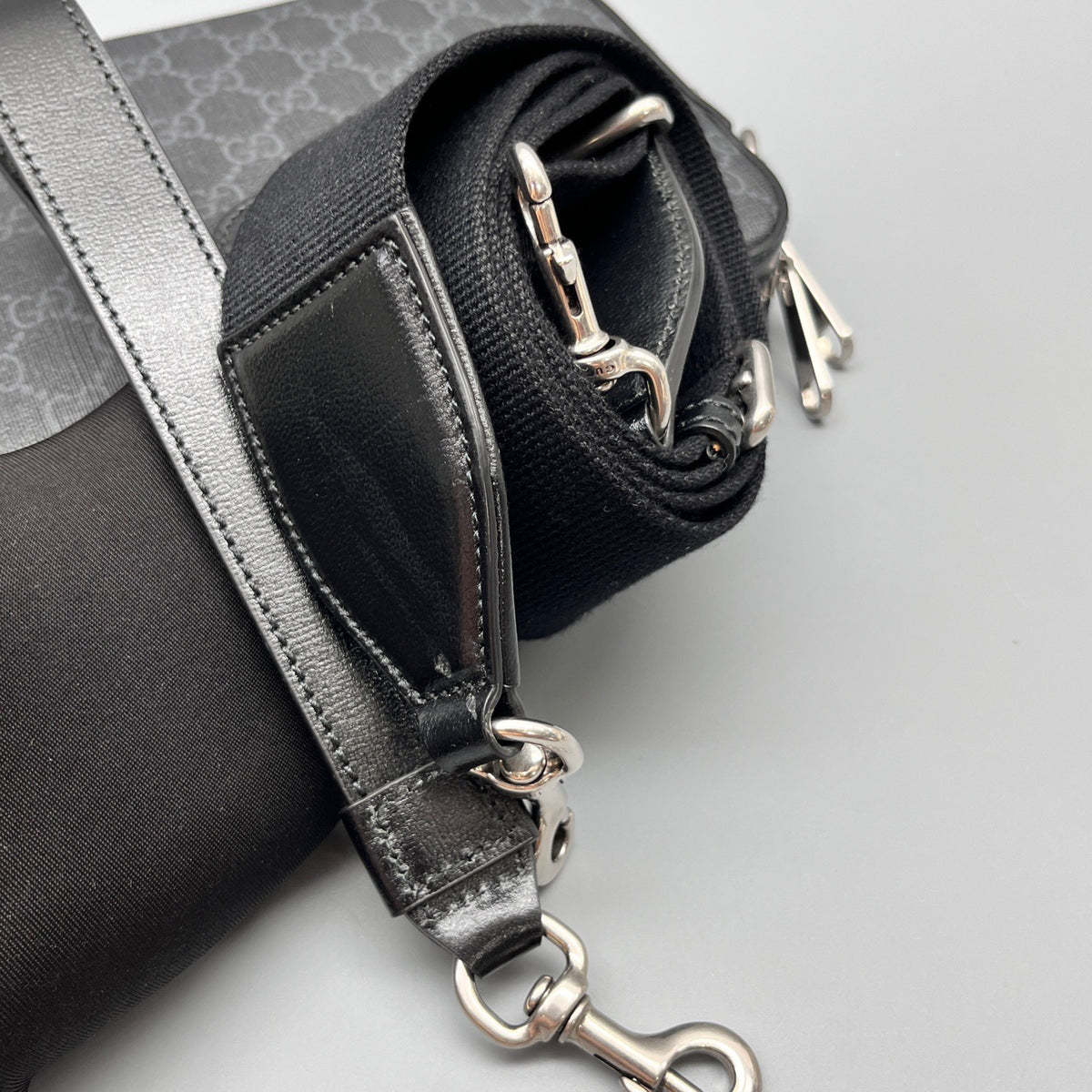 Gucci - Supreme Camera Bag - Synthetic - Black