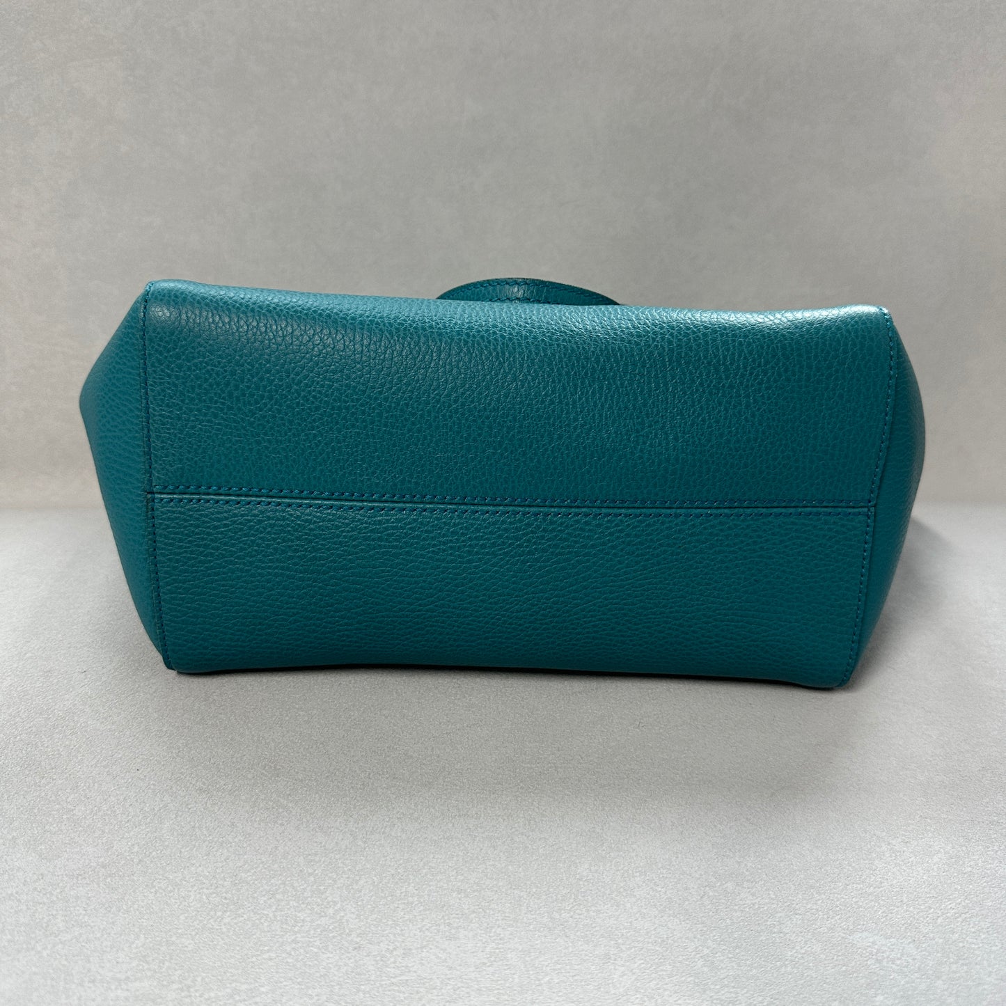 Gucci - Swing - Leather - Blue - (Medium)