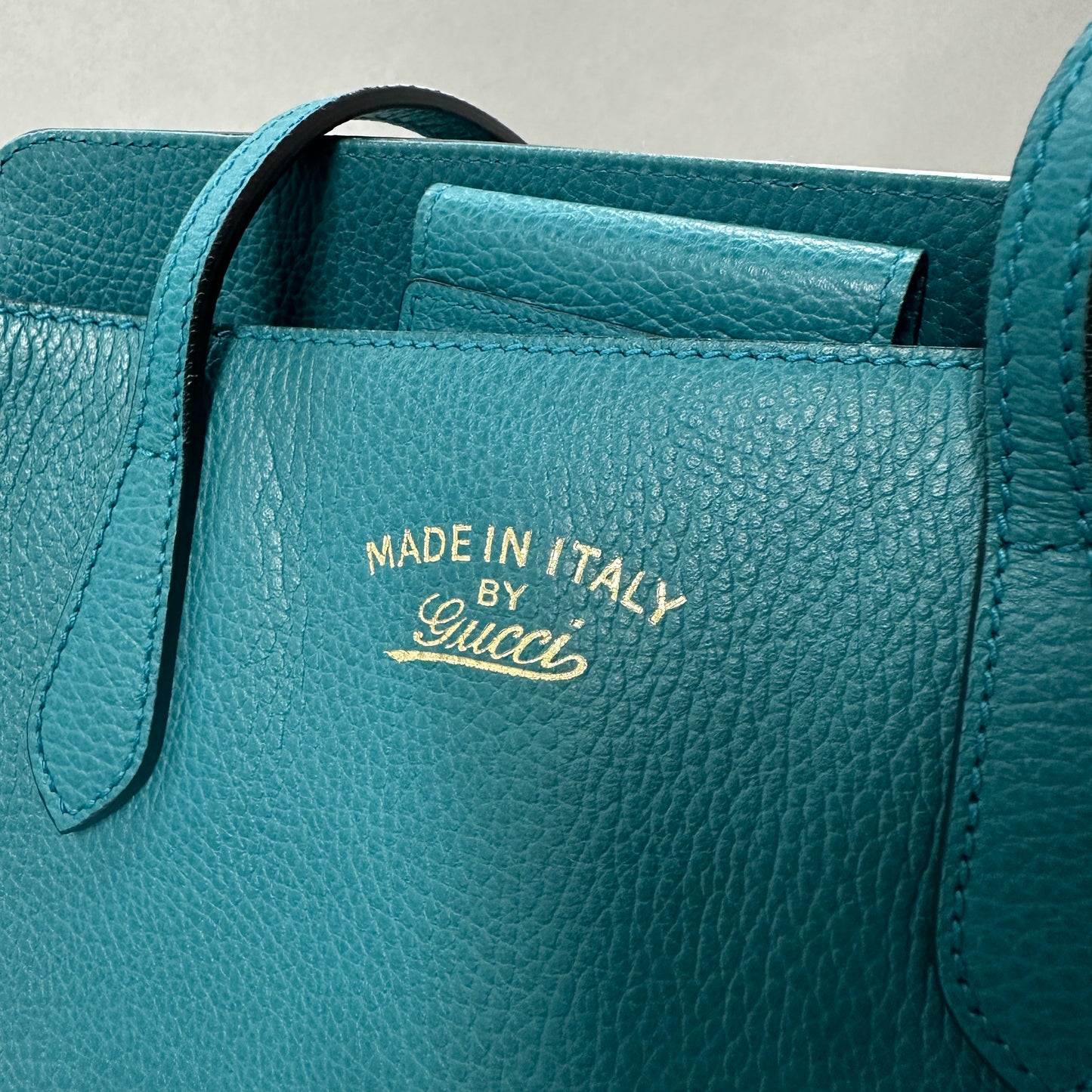 Gucci - Swing - Leather - Blue - (Medium)