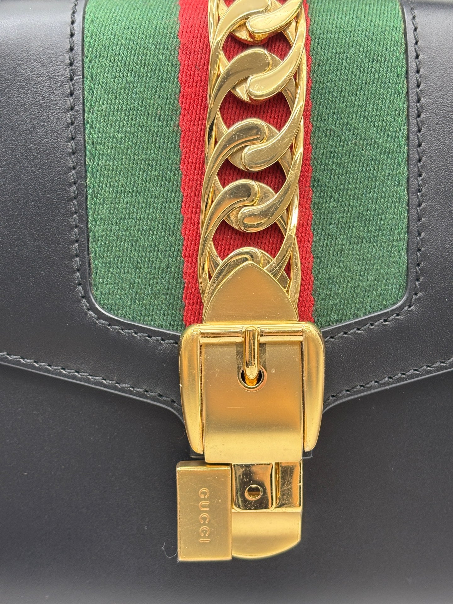 Gucci - Sylvie - Leather - Black - (small)