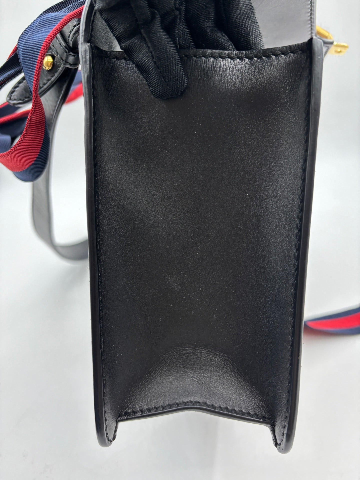 Gucci - Sylvie - Leather - Black - (small)