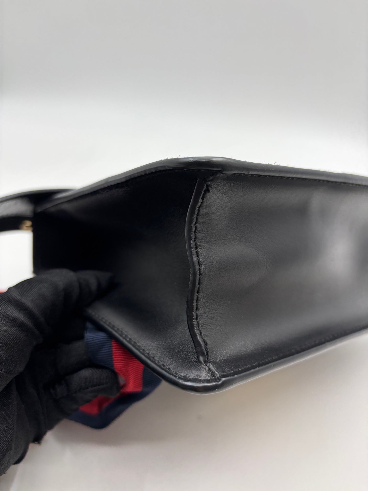 Gucci - Sylvie - Leather - Black - (small)