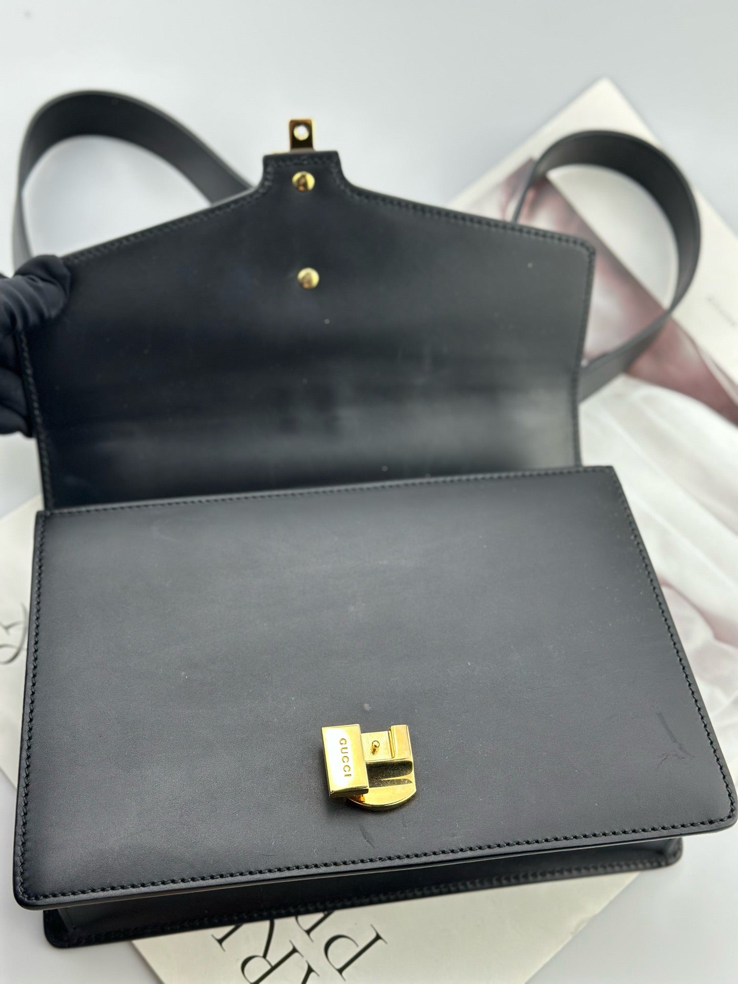 Gucci - Sylvie - Smooth leather - Black with Web stripe - (Small)