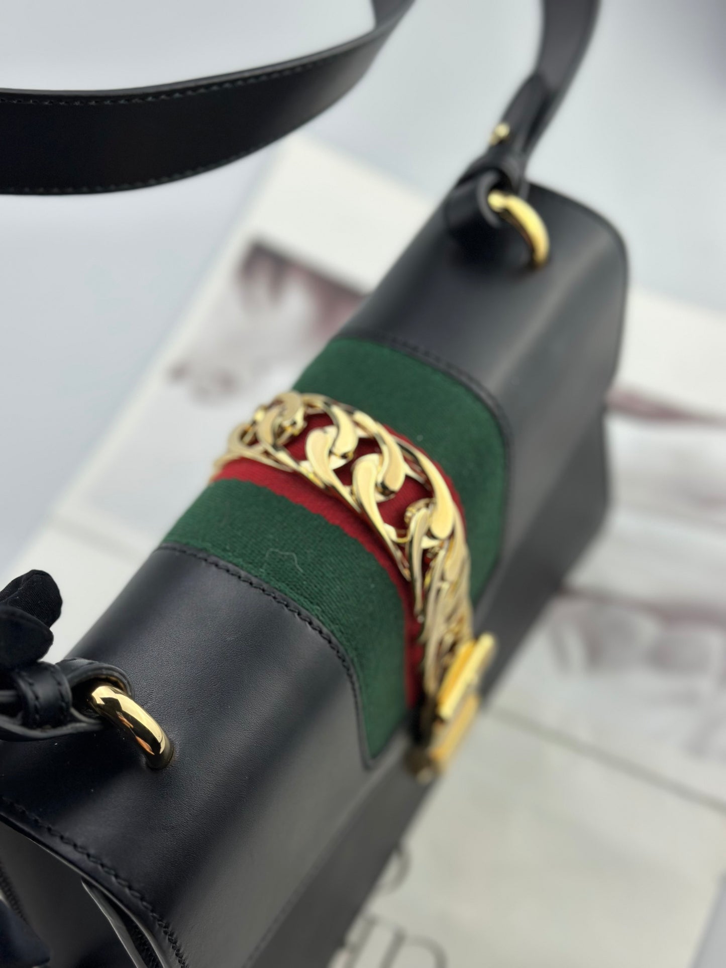Gucci - Sylvie - Smooth leather - Black with Web stripe - (Small)