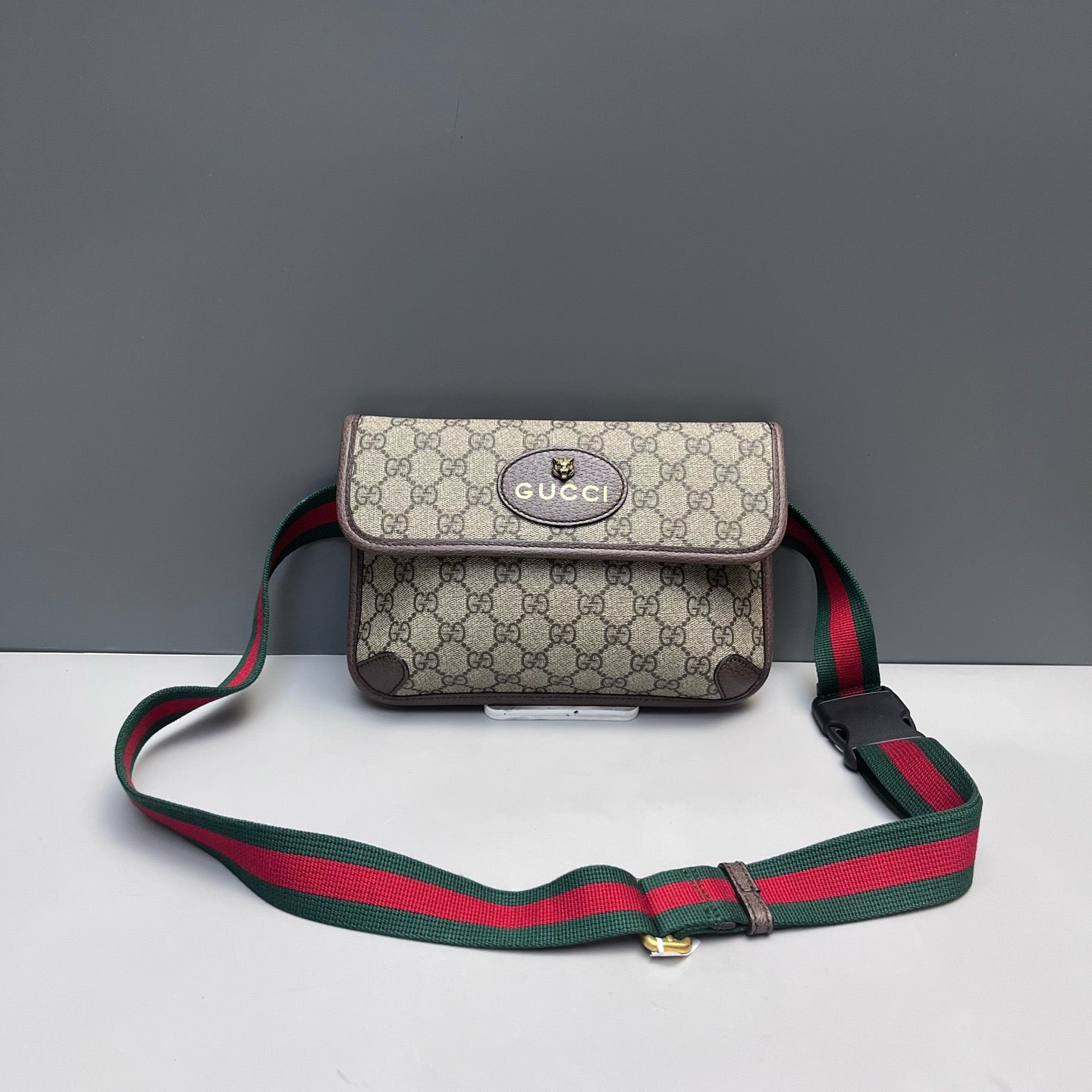 Gucci - Tiger Head Belt Bag - GG Supreme canvas with leather trim - Beige with brown trim and red/green web - (small)