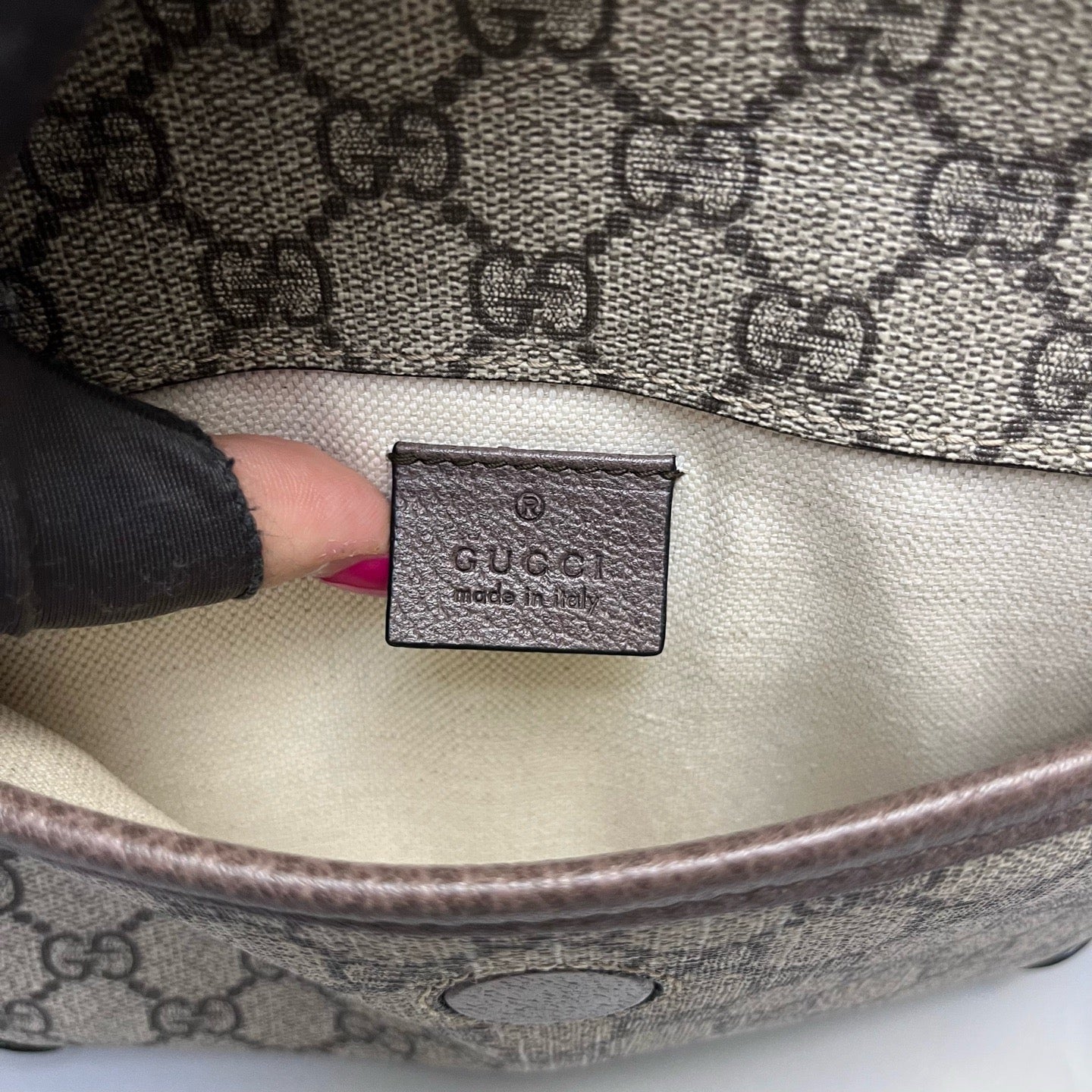 Gucci - Tiger Head Belt Bag - GG Supreme canvas with leather trim - Beige with brown trim and red/green web - (small)