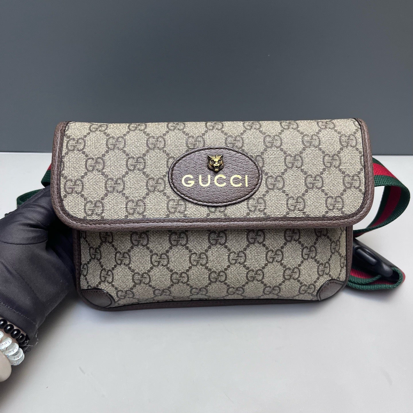 Gucci - Tiger Head Belt Bag - GG Supreme canvas with leather trim - Beige with brown trim and red/green web - (small)