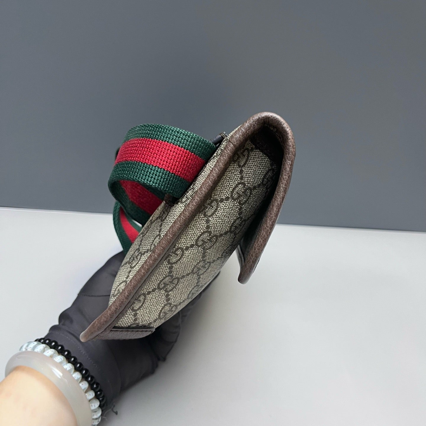 Gucci - Tiger Head Belt Bag - GG Supreme canvas with leather trim - Beige with brown trim and red/green web - (small)
