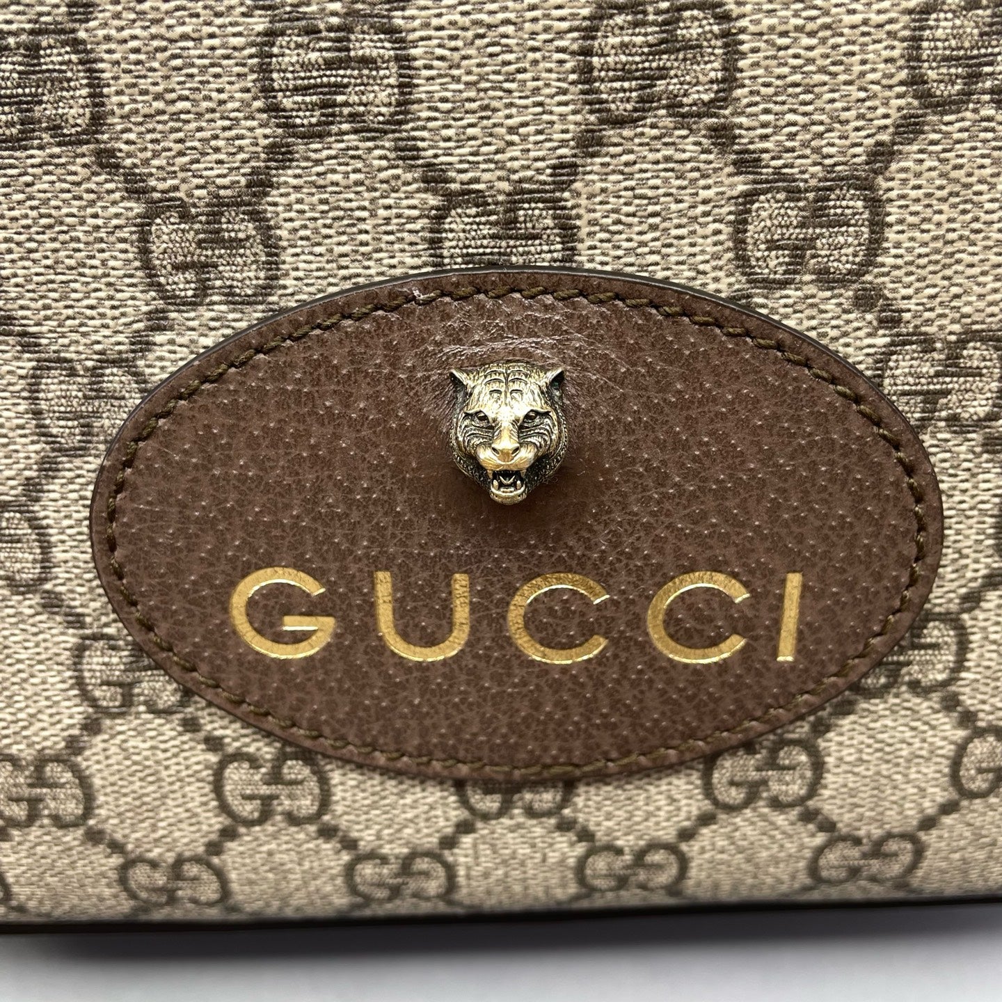 Gucci - Tiger Head Camera Bag - GG Supreme canvas with leather trim - Beige and Brown - (Small)