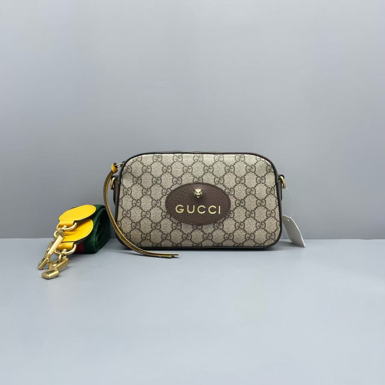 Gucci - Tiger Head Camera Bag - GG Supreme canvas with leather trim - Beige and Brown with Yellow Accents - (small)