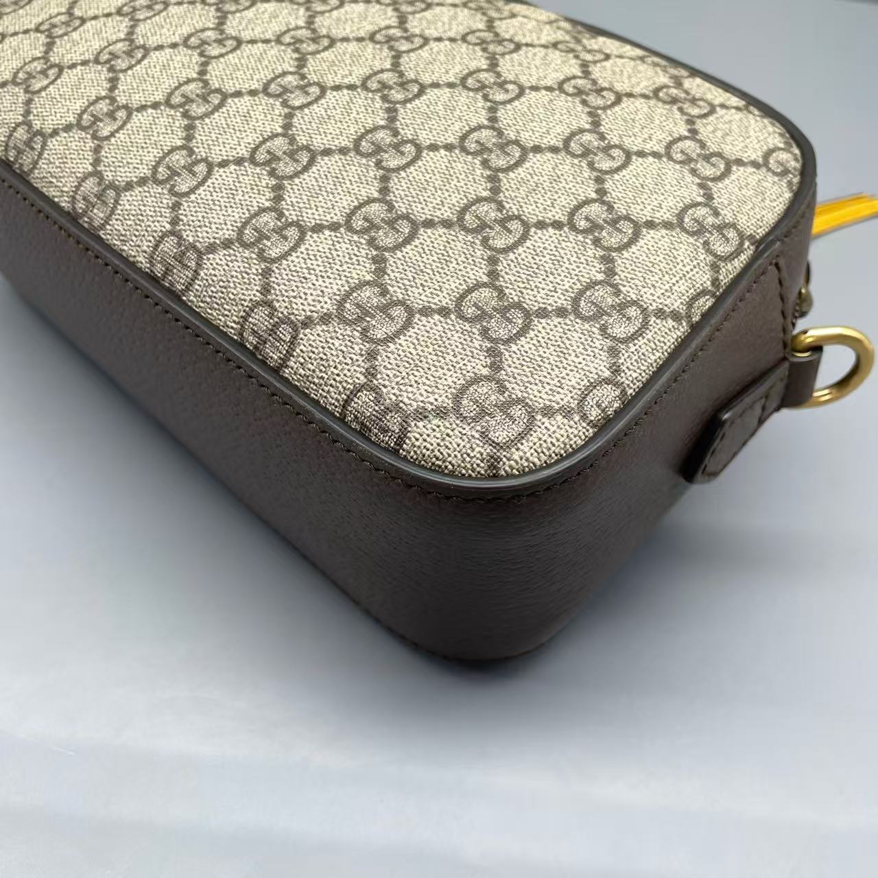 Gucci - Tiger Head Camera Bag - GG Supreme canvas with leather trim - Beige and Brown with Yellow Accents - (small)