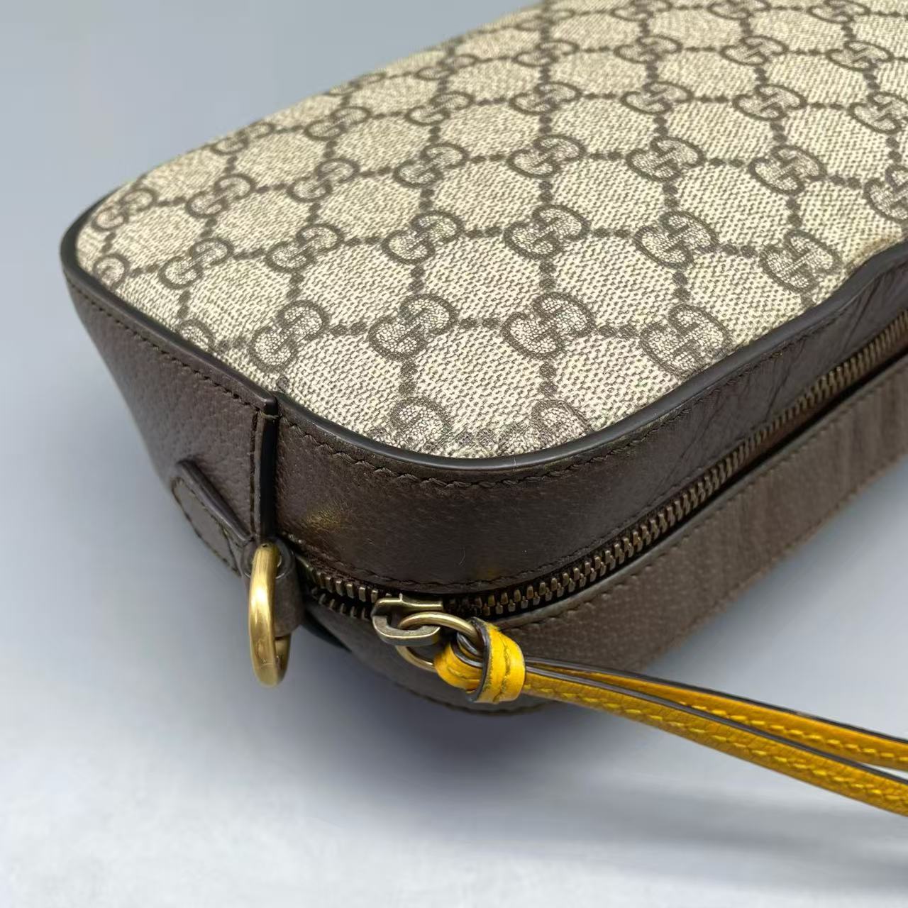Gucci - Tiger Head Camera Bag - GG Supreme canvas with leather trim - Beige and Brown with Yellow Accents - (small)