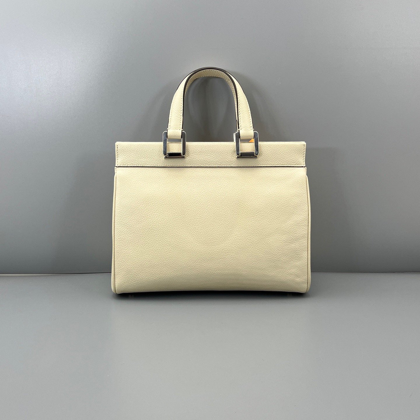 Gucci - Zumi - Grained leather - White - (Small)
