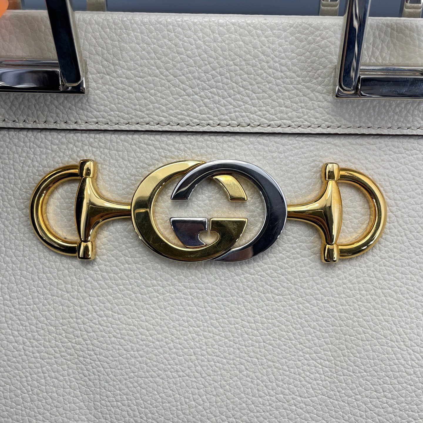 Gucci - Zumi - Grained leather - White - (Small)