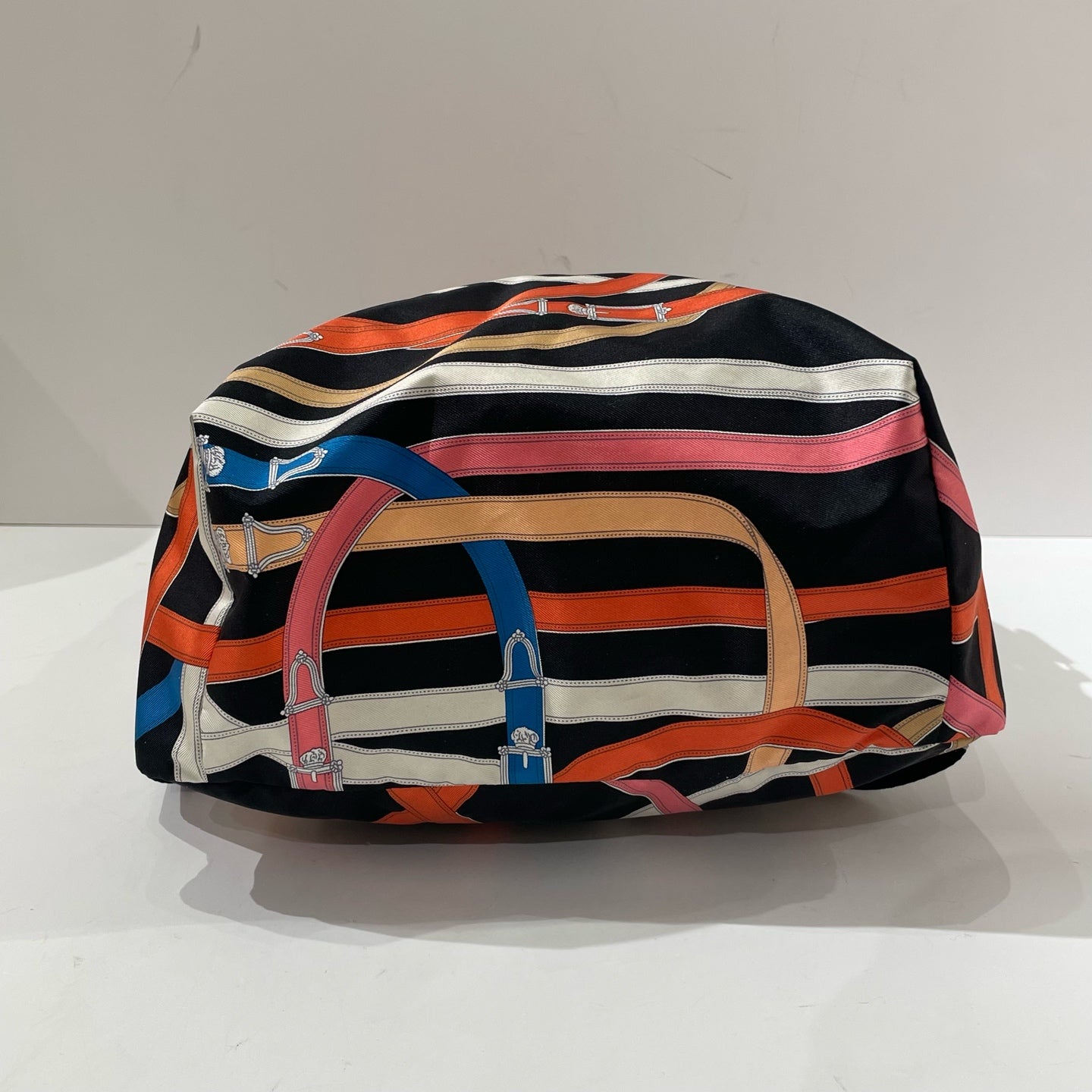 Hermès - Airsilk Backpack - Silk - Black base with multicolour belt pattern - (medium)