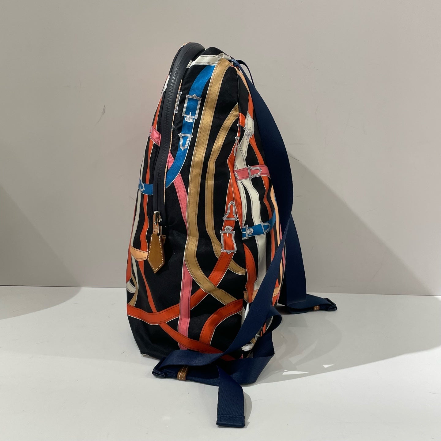 Hermès - Airsilk Backpack - Silk - Black base with multicolour belt pattern - (medium)