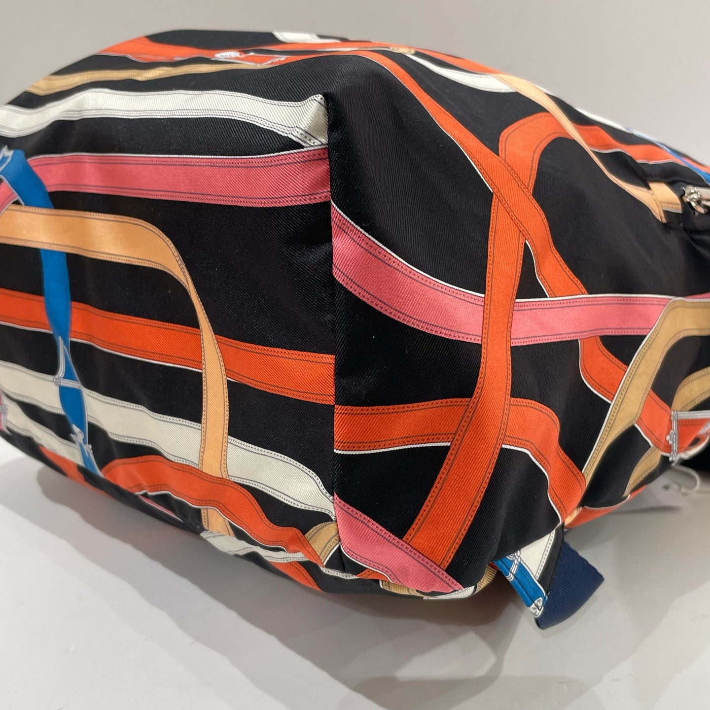 Hermès - Airsilk Backpack - Silk - Black base with multicolour belt pattern - (medium)