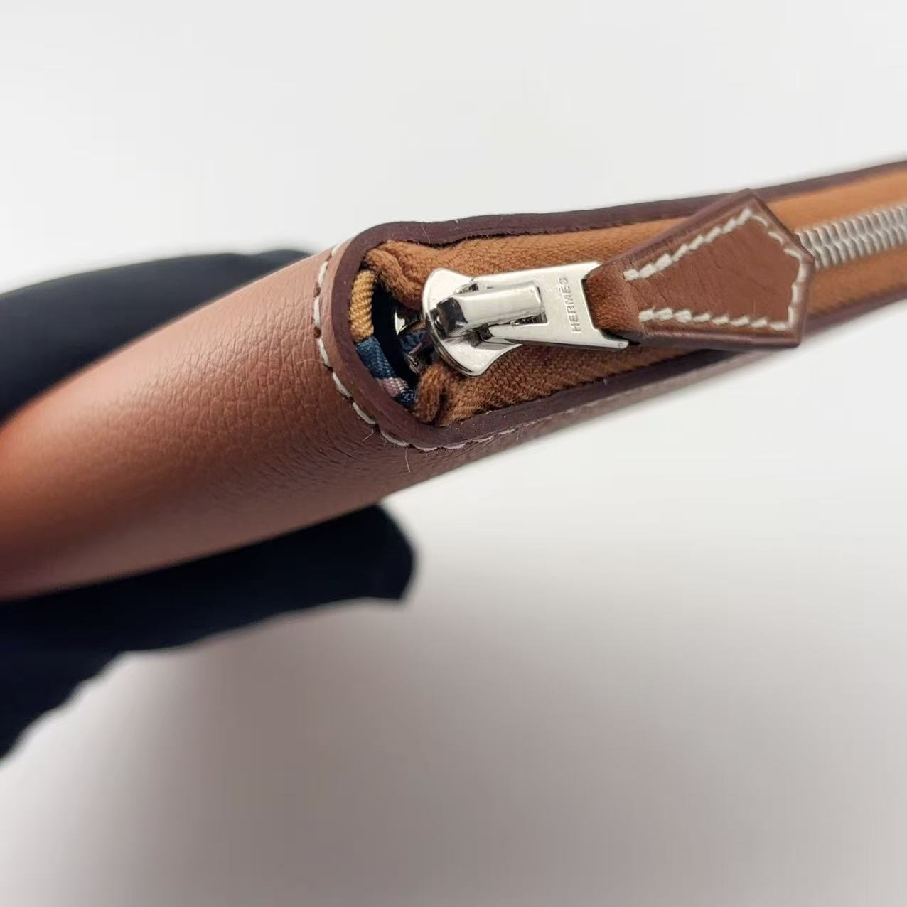 Hermes - Azap Silk'In - Leather - Gold - (medium)