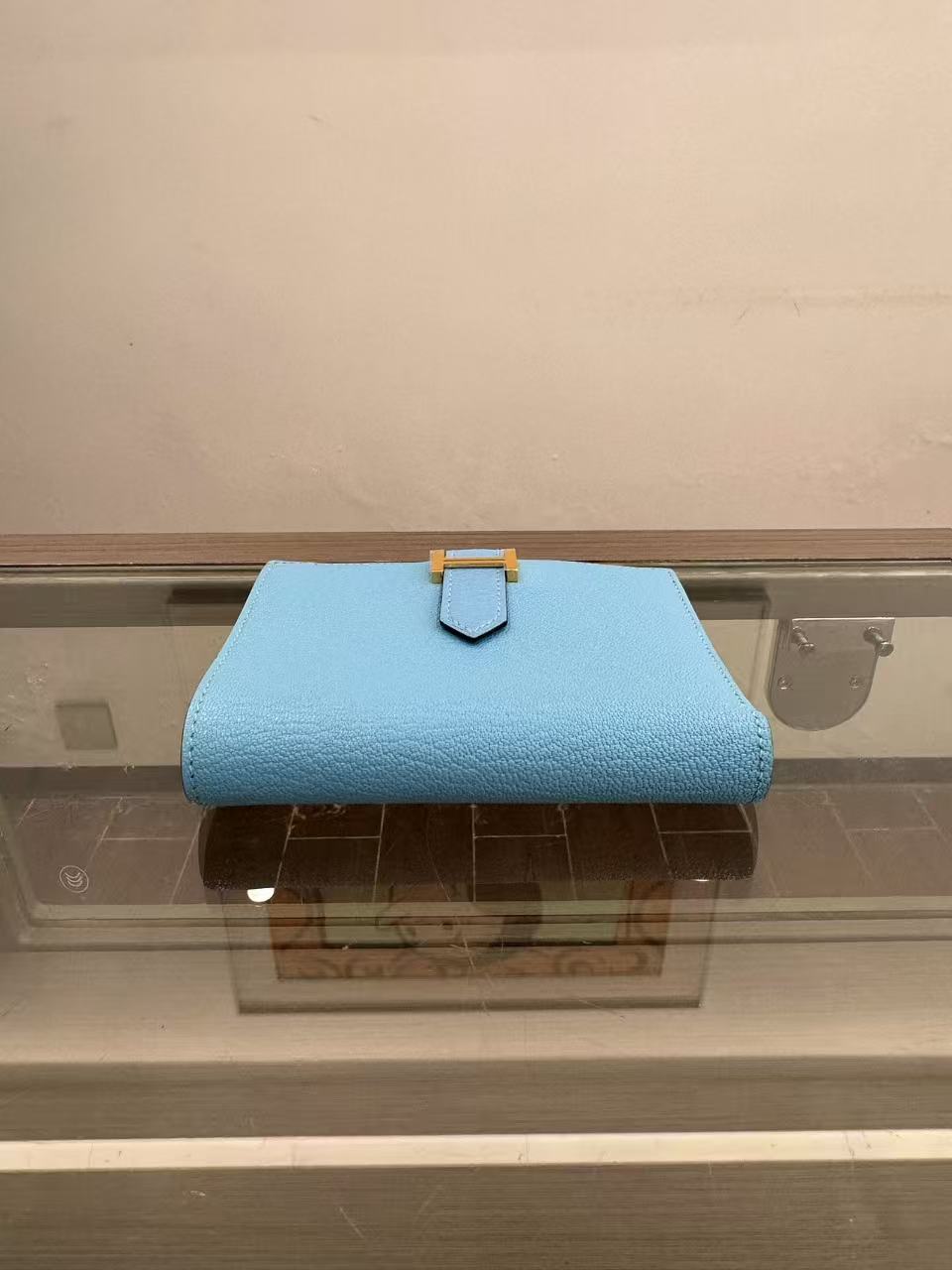 Hermès - Bearn - Calfskin leather - Sky blue with Gold-tone Hardware - (Small)