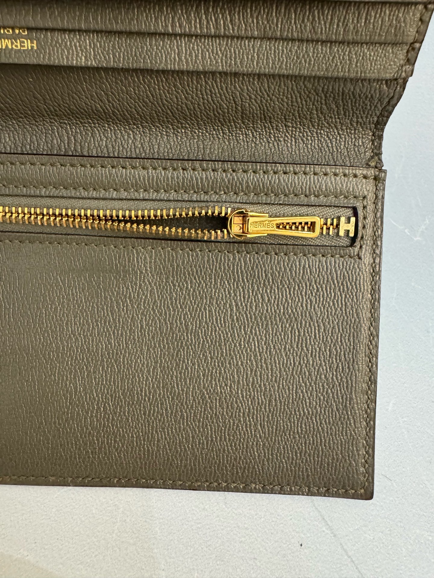 Hermès - Bearn - Exotic leathers - Crocodile - Grey