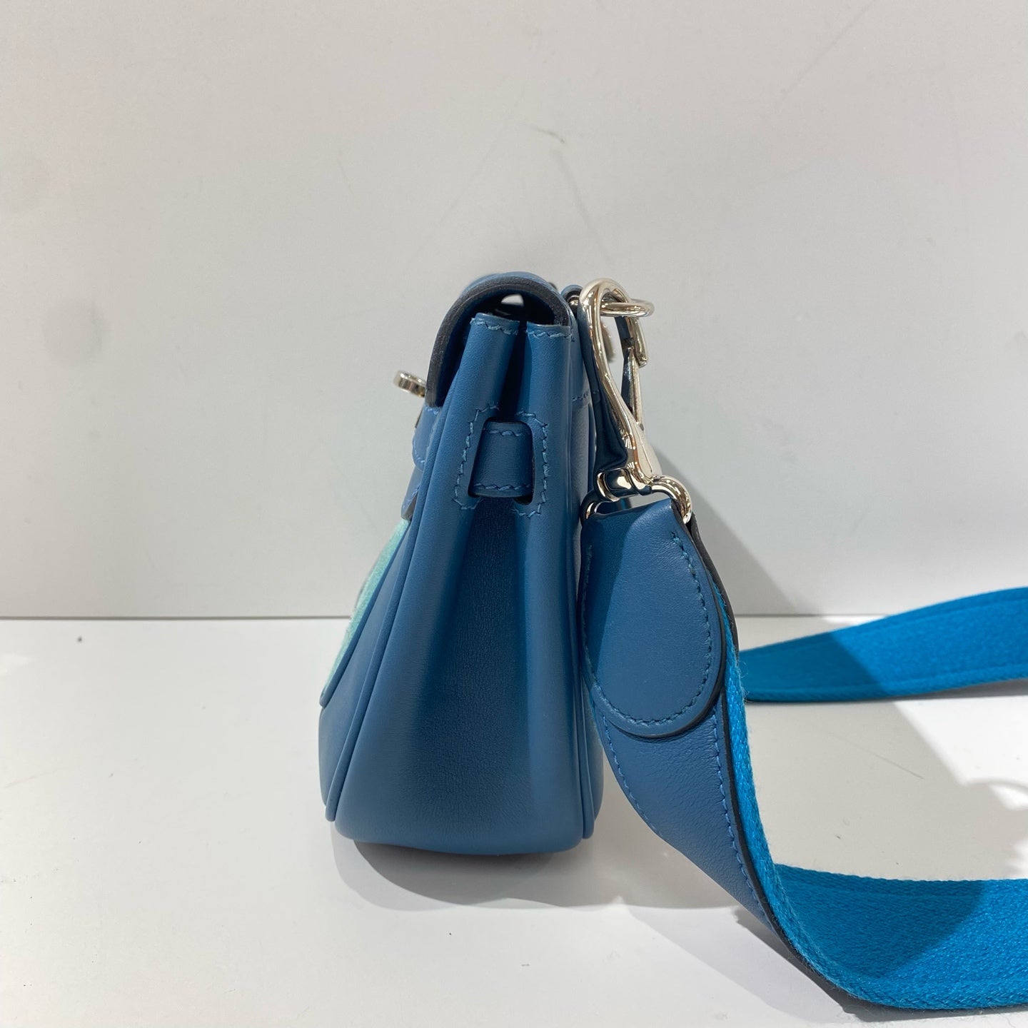 Hermès - Berline 20 - Leather and Suede - Deep Blue with Aqua Suede Accents - (mini)