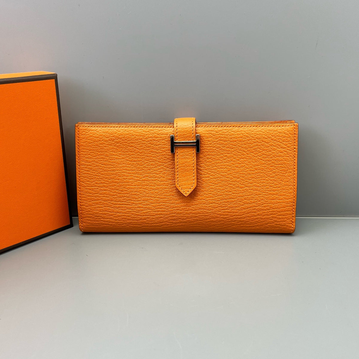 Hermes - Bi-fold Wallet - Leather - Orange