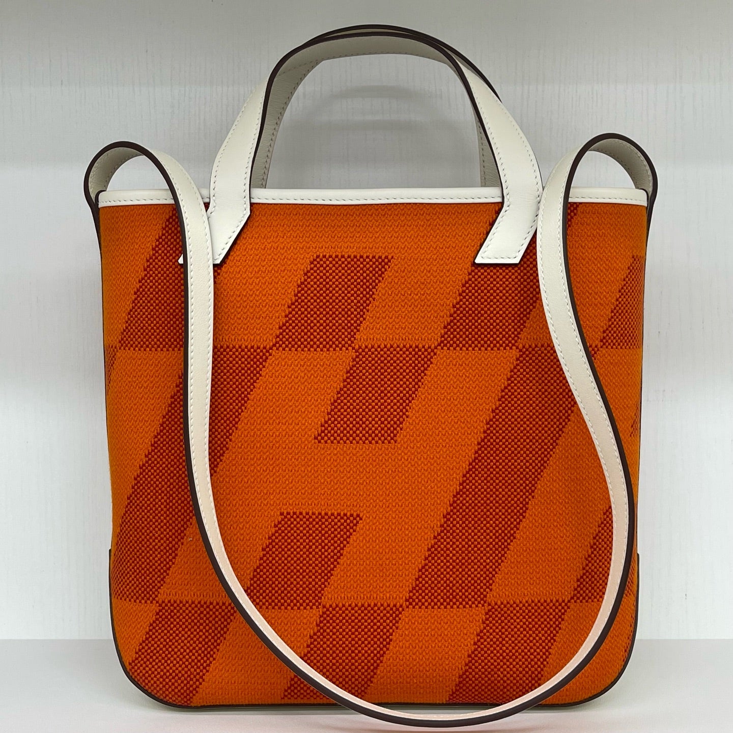 Hermès - Cabas 27 - Canvas with smooth leather trim - Orange with White accents - (Small)