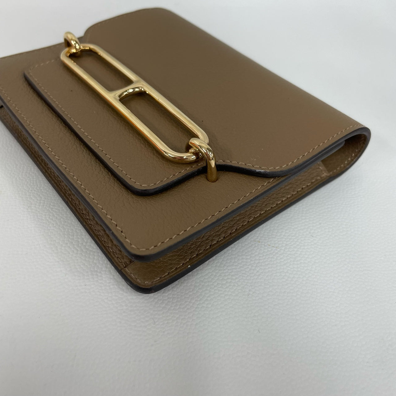 Hermès - Chaine d'Ancre Slim Waist Bag - Evercolor leather - Beige with Gold-Tone Hardware - (mini)