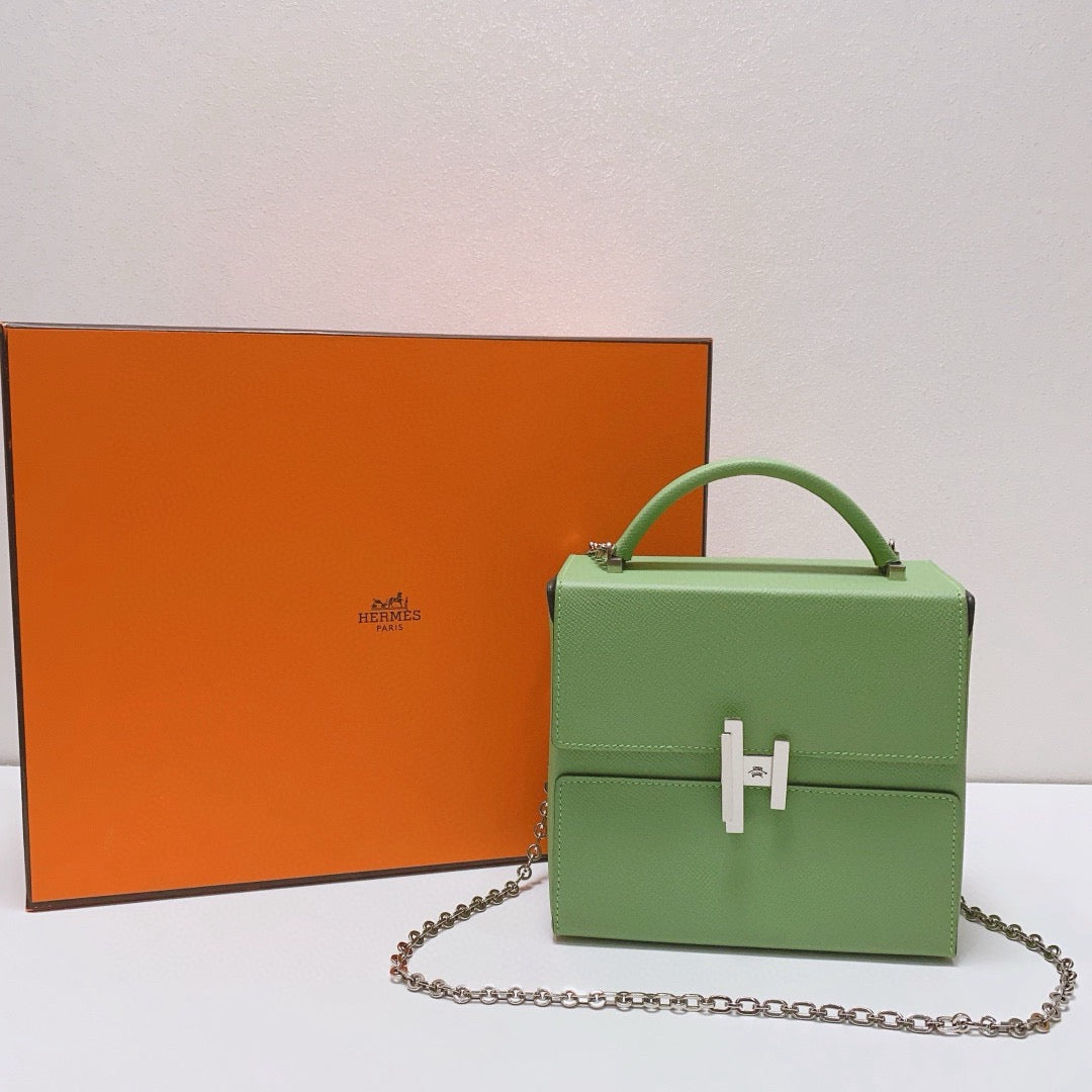 Hermès - Cinhetic big 3i - Grained leather - Avocado Green - (mini)