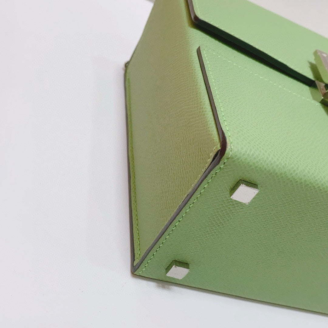 Hermès - Cinhetic big 3i - Grained leather - Avocado Green - (mini)