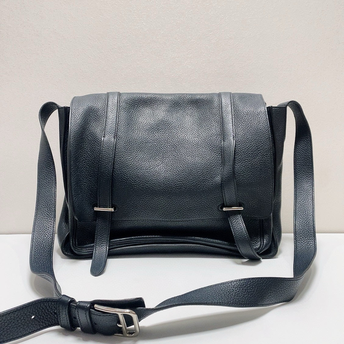 Hermès - Classic Messenger Bag - Taurillon Clemence leather - Navy - (medium)